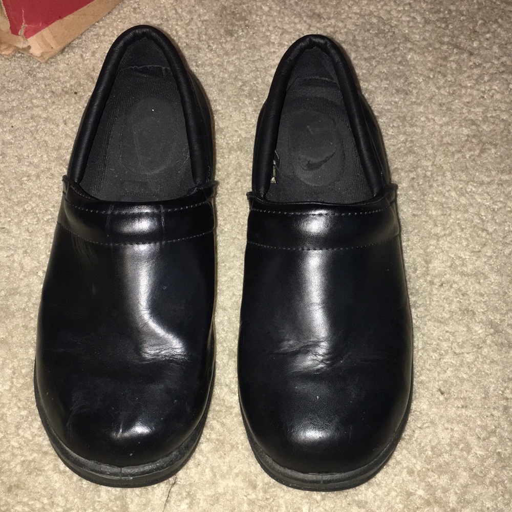Work shoes